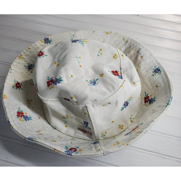 RARE Billabong x Wrangler White Bucket Hat  Flower Floral Print Spring Summer - Picture 3 of 9